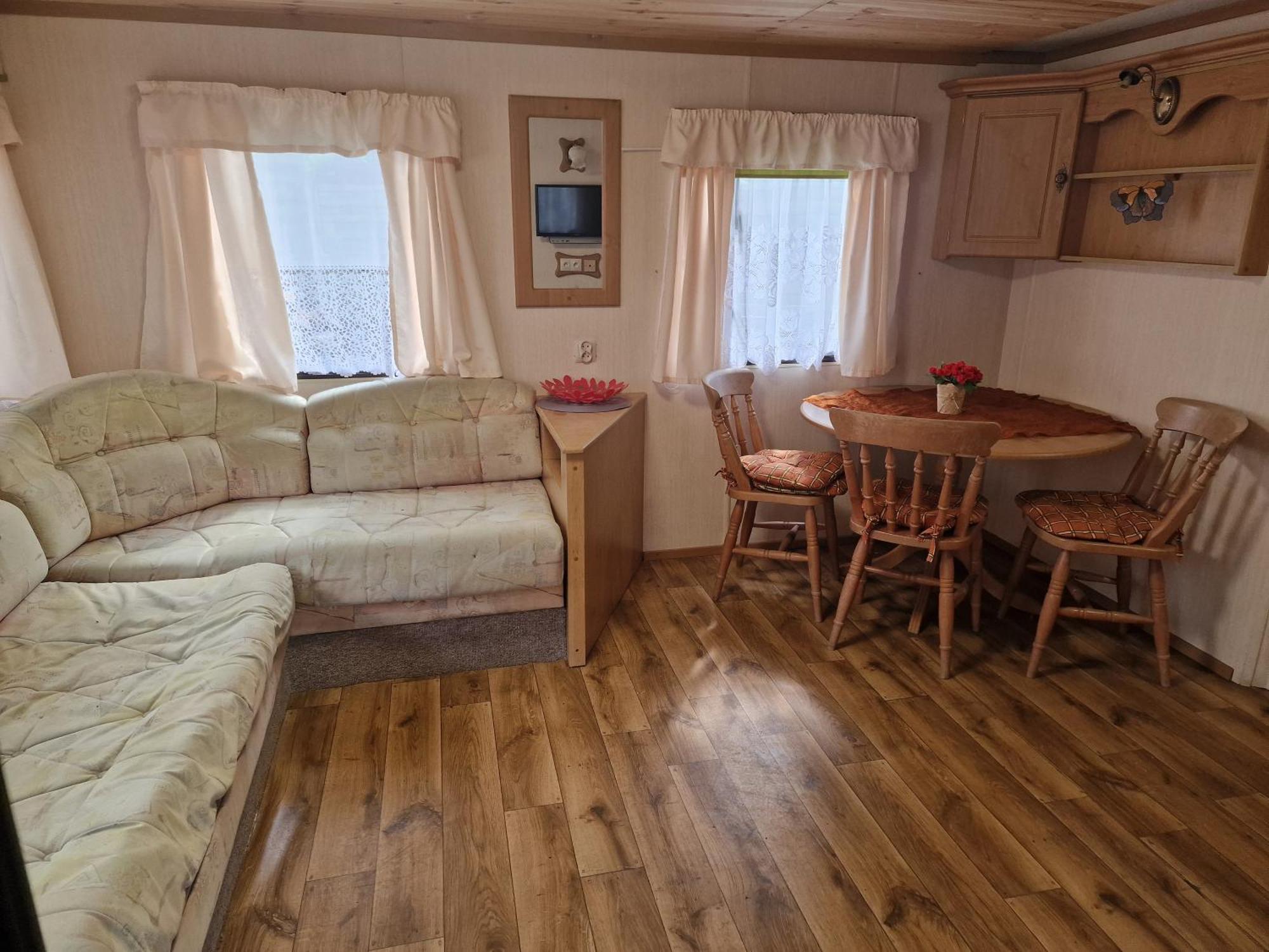 Villa Pod Sosnami Osrodek Wypoczynkowy Boszkowo Letnisko Zimmer foto